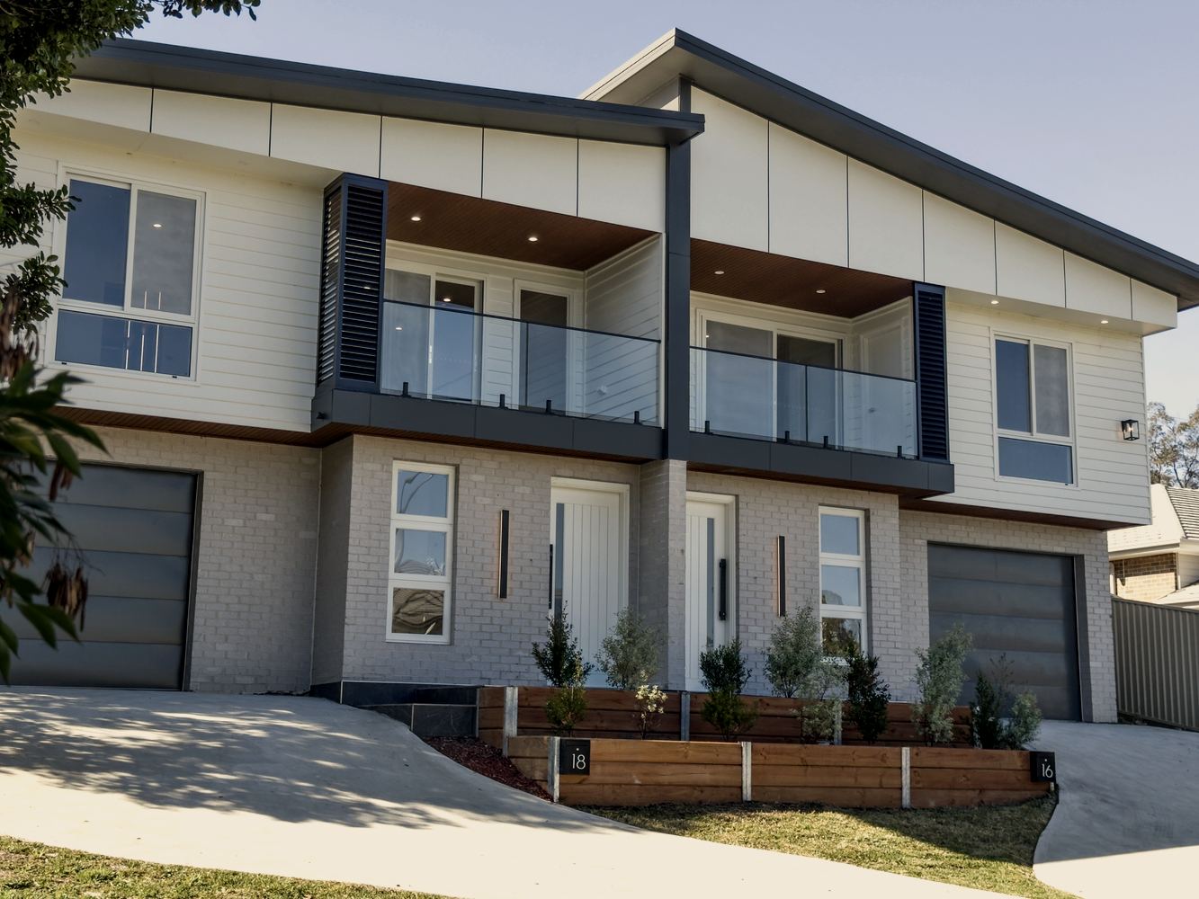 16 & 18 MacKillop Drive